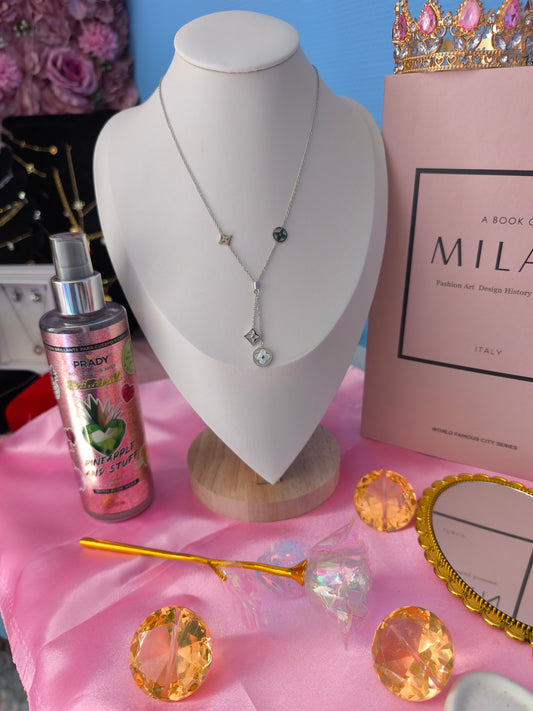 Collier Emy