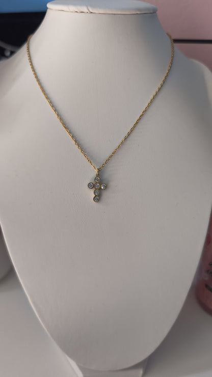 Collier croix strass
