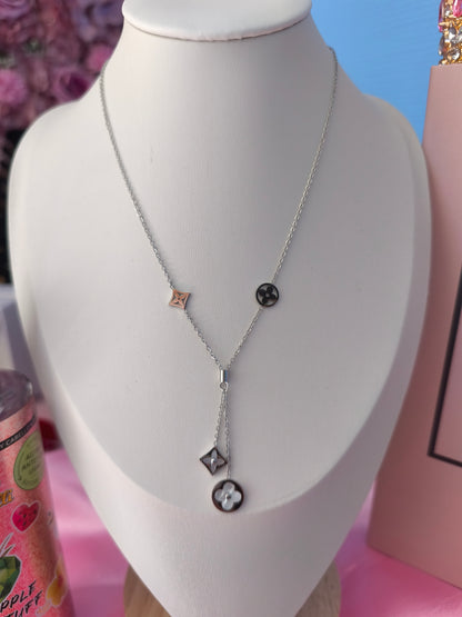 Collier Emy