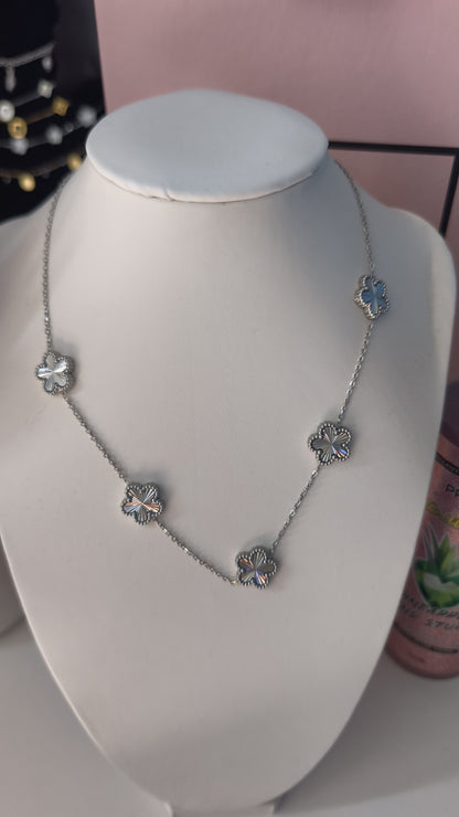 Collier fleur